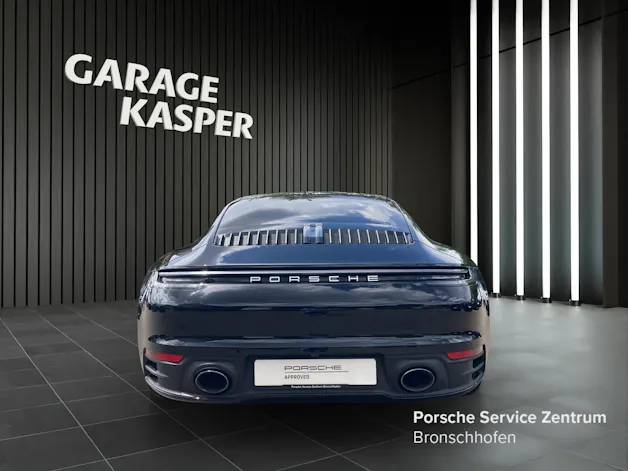 Porsche 911 Carrera 4