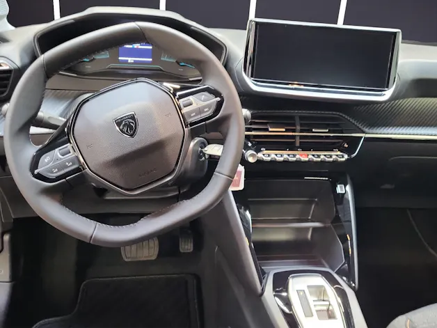 Peugeot 208 1.2 MHEV Style