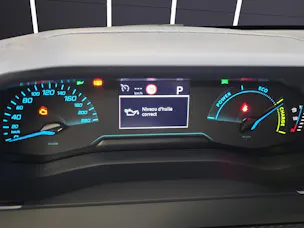 Peugeot 208 1.2 MHEV Style