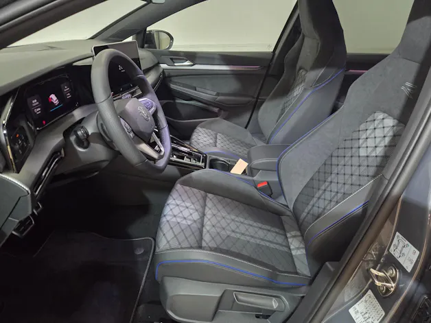 VW Golf Variant 2.0 TSI R-Line DSG 4 Motion