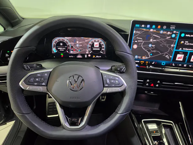 VW Golf Variant 2.0 TSI R-Line DSG 4 Motion
