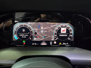 VW Golf Variant 2.0 TSI R-Line DSG 4 Motion