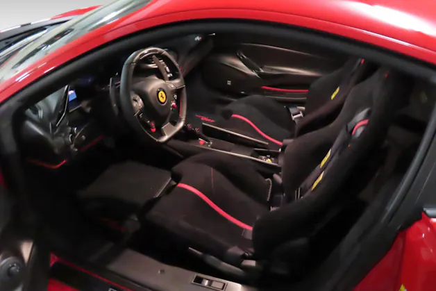 Ferrari 488 Pista 3.9 V8