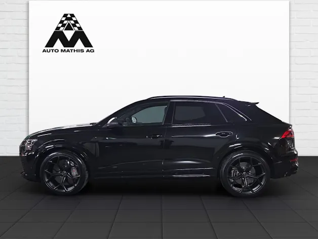 Audi RSQ8 performance quattro