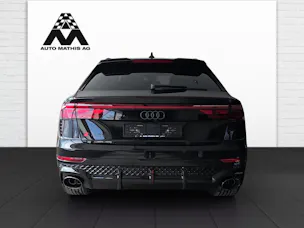 Audi RSQ8 performance quattro