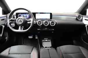 Mercedes-Benz CLA 200 7G-DCT