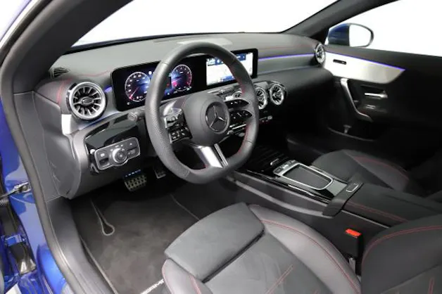 Mercedes-Benz CLA 200 7G-DCT