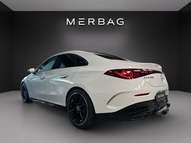 Mercedes-Benz CLA 220 8G-DCT 4Matic AMG Line
