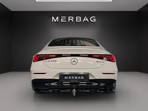 Mercedes-Benz CLA 220 8G-DCT 4Matic AMG Line