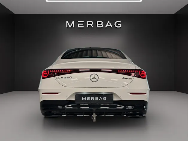 Mercedes-Benz CLA 220 8G-DCT 4Matic AMG Line