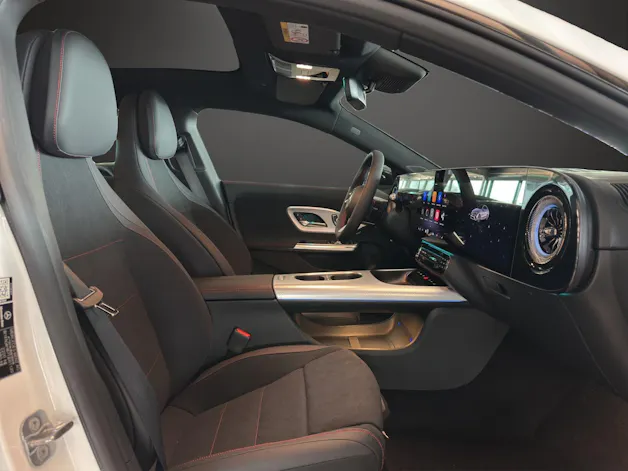 Mercedes-Benz CLA 220 8G-DCT 4Matic AMG Line