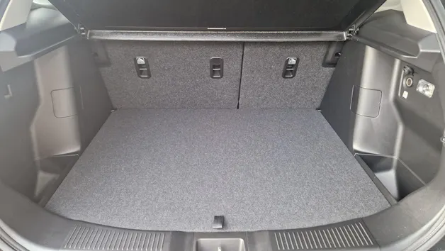Suzuki S-Cross 1.4 T Sakura Hybrid 4x4