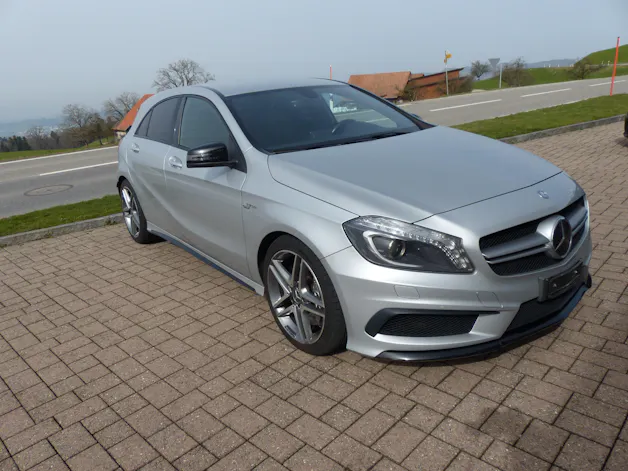 Mercedes-Benz A 45 AMG 4Matic Speedshift 7G-DCT