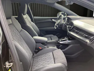 AUDI Q4 e-tron Sportback 50 quattro