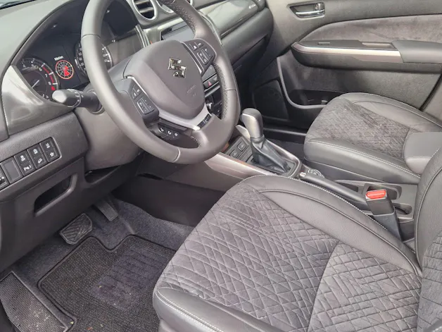 Suzuki Vitara 1.4 T Sakura Top Hybrid 4x4