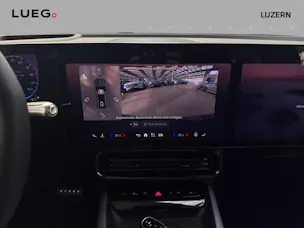Mercedes-Benz GLB 350 4MATIC with EQ Technology
