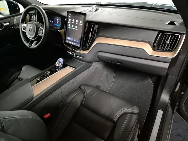 Volvo XC60 2.0 T8 TE Ultra Dark eAWD