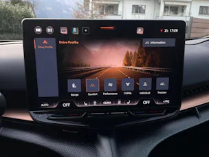 Cupra Tavascan Type 9 77 kWh Adrenaline