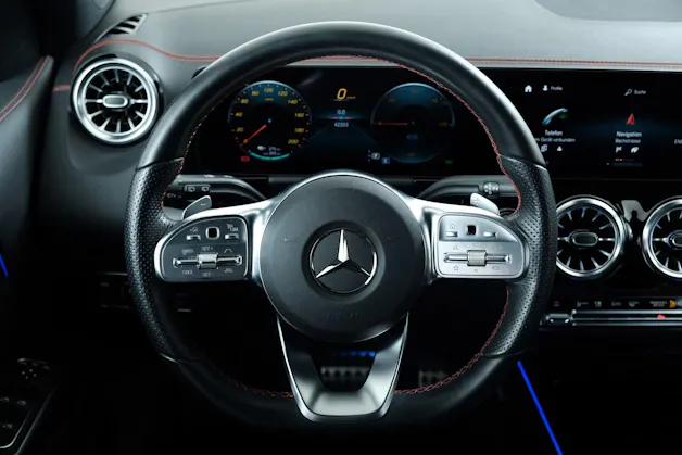 Mercedes-Benz EQA 300 AMG Line 4Matic