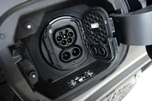 Mercedes-Benz EQA 300 AMG Line 4Matic