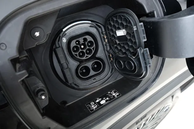 Mercedes-Benz EQA 300 AMG Line 4Matic