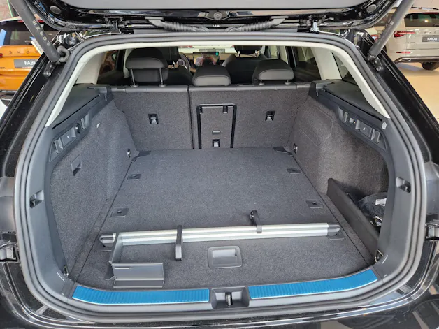 Škoda Superb Combi 2.0 TDi L&K 4x4 DSG