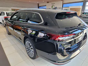Škoda Superb Combi 2.0 TDi L&K 4x4 DSG