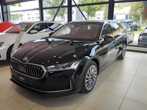 SKODA Superb Combi 2.0 TDi L&K 4x4 DSG