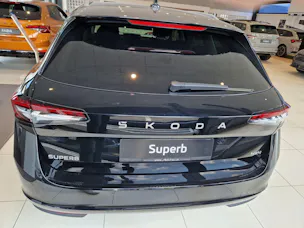 Škoda Superb Combi 2.0 TDi L&K 4x4 DSG