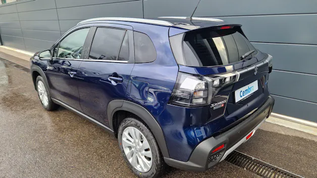 Suzuki S-Cross 1.4 T Sakura Hybrid 4x4