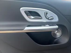 Mercedes-Benz NEW GLB 350 4M EQ