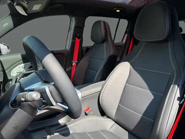 Mercedes-Benz GLB 350 4Matic with EQ Technology