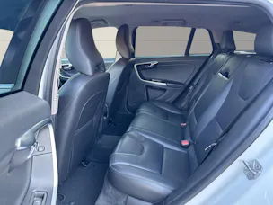 Volvo V60 Kombi 2.0 T6 Executive AWD S/S