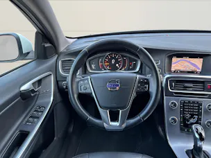 Volvo V60 Kombi 2.0 T6 Executive AWD S/S
