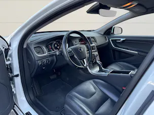 Volvo V60 Kombi 2.0 T6 Executive AWD S/S