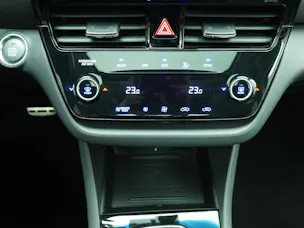 Hyundai Ioniq 1.6 GDi Plug-in Hybrid Launch Plus