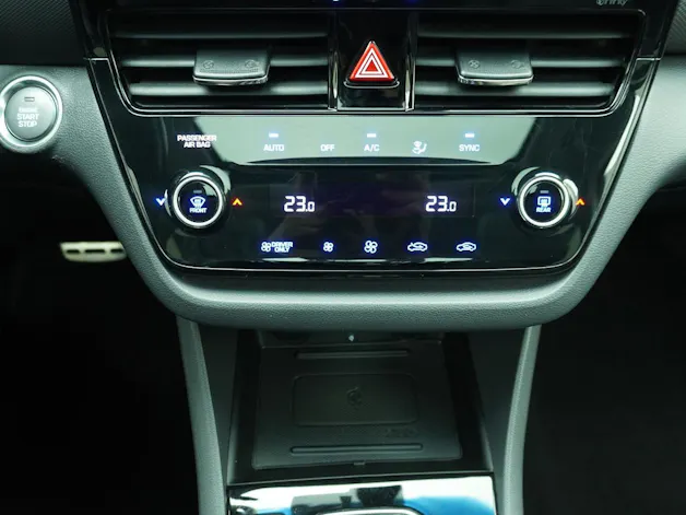 Hyundai Ioniq 1.6 GDi Plug-in Hybrid Launch Plus