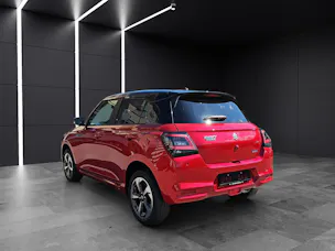 Suzuki Swift 1.2 Sakura Top Hybrid 4x4