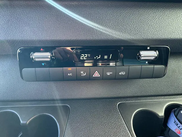 Mercedes-Benz Sprinter 317 CDI Pro Brücke mit Hebebühne 4325 L
