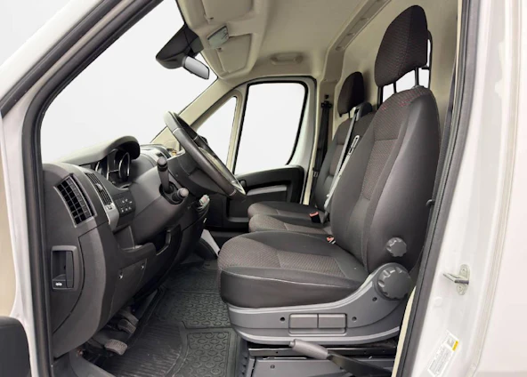 image du véhicule 4 image du véhicule 4