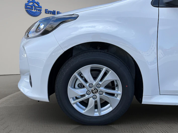 Fahrzeugbild TOYOTA YARIS