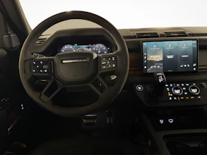 https://vehicle.imgix.net/4227043/aa564d2e-8b57-4a7b-85f2-57a12aa3712a.jpg