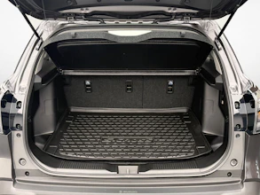 https://vehicle.imgix.net/4227115/e7a9c63a-2952-4b77-8f2d-128e59eeb814.jpg