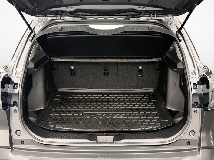 Fahrzeugbild SUZUKI S-CROSS