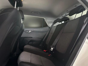 https://vehicle.imgix.net/4227172/d14b4621-83b2-4053-9120-199fbd14ad83.jpg