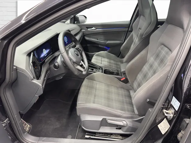 VW Golf VIII 2.0 TDI GTD DSG