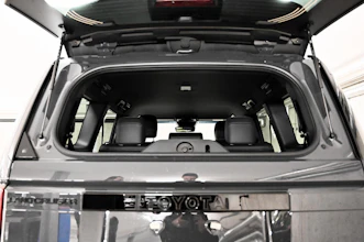 https://vehicle.imgix.net/4227198/2289a335-3579-4a51-85c6-c9fa8cf82978.jpg