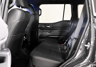 https://vehicle.imgix.net/4227198/2c2d4660-5f74-49e0-9f8e-67b8de7fcc82.jpg