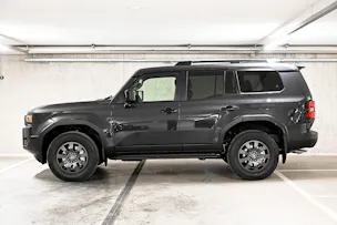 Toyota Land Cruiser 2.8 D 48V Style