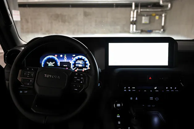 Toyota Land Cruiser 2.8 D 48V Style